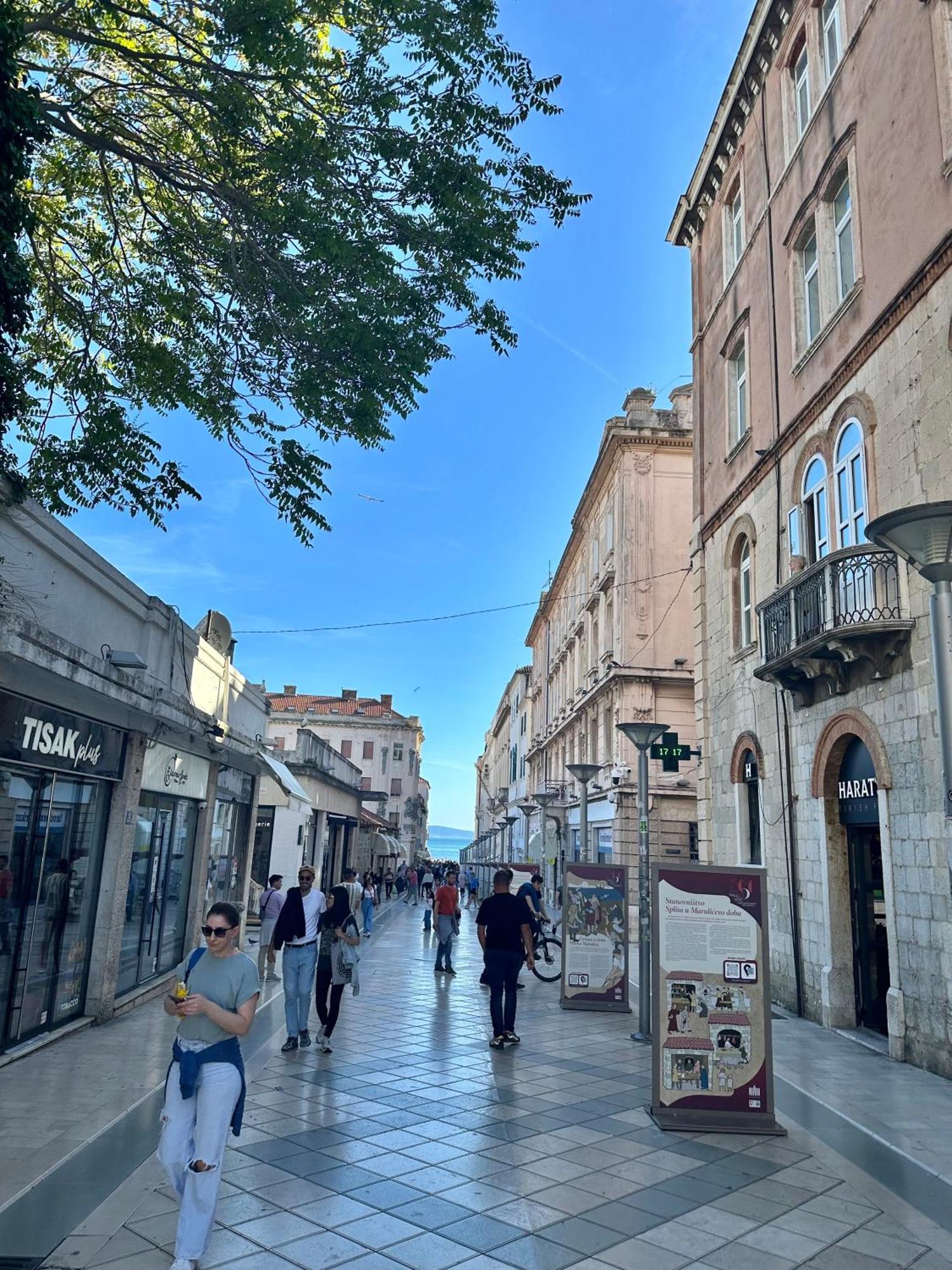 Diocletian Wine Studio Apartment Split Exterior photo